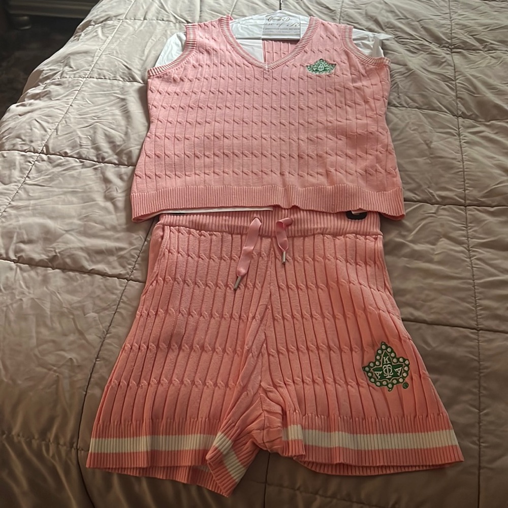 💗💚 Pink Short Set